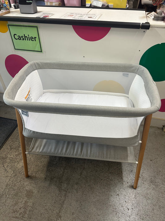 Simmons Bassinet