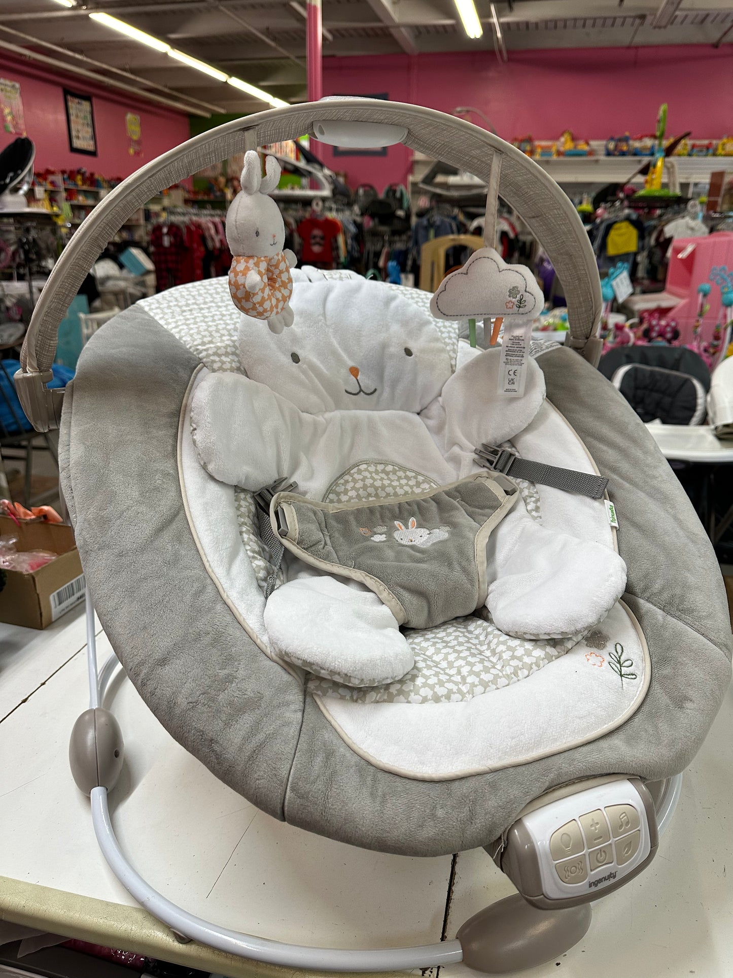 Ingenuity Twinkling Bouncer, Bunny