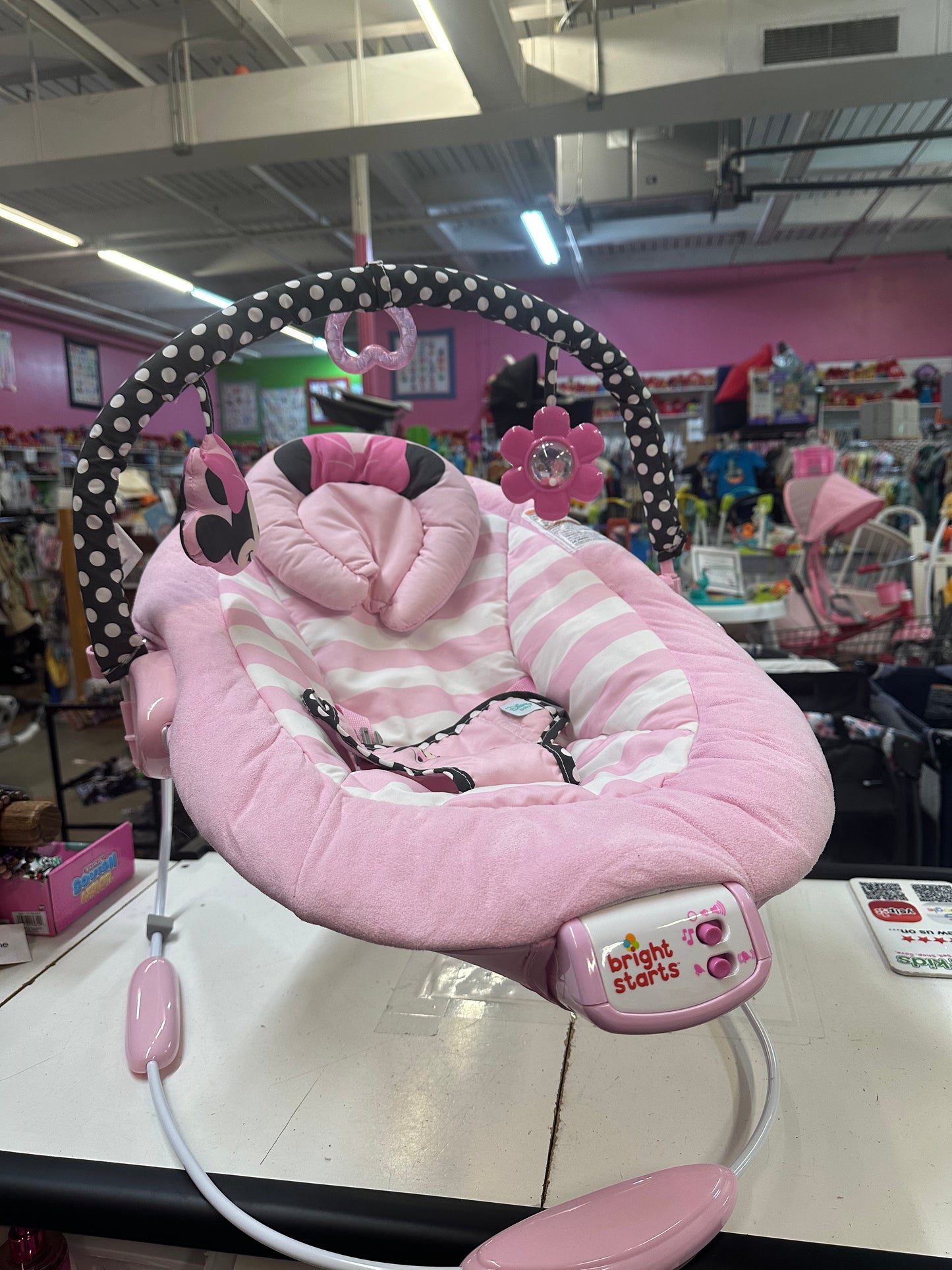 Minnie Mouse Bouncer, Stripe