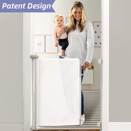 New MomCozy Retractable Gate, White