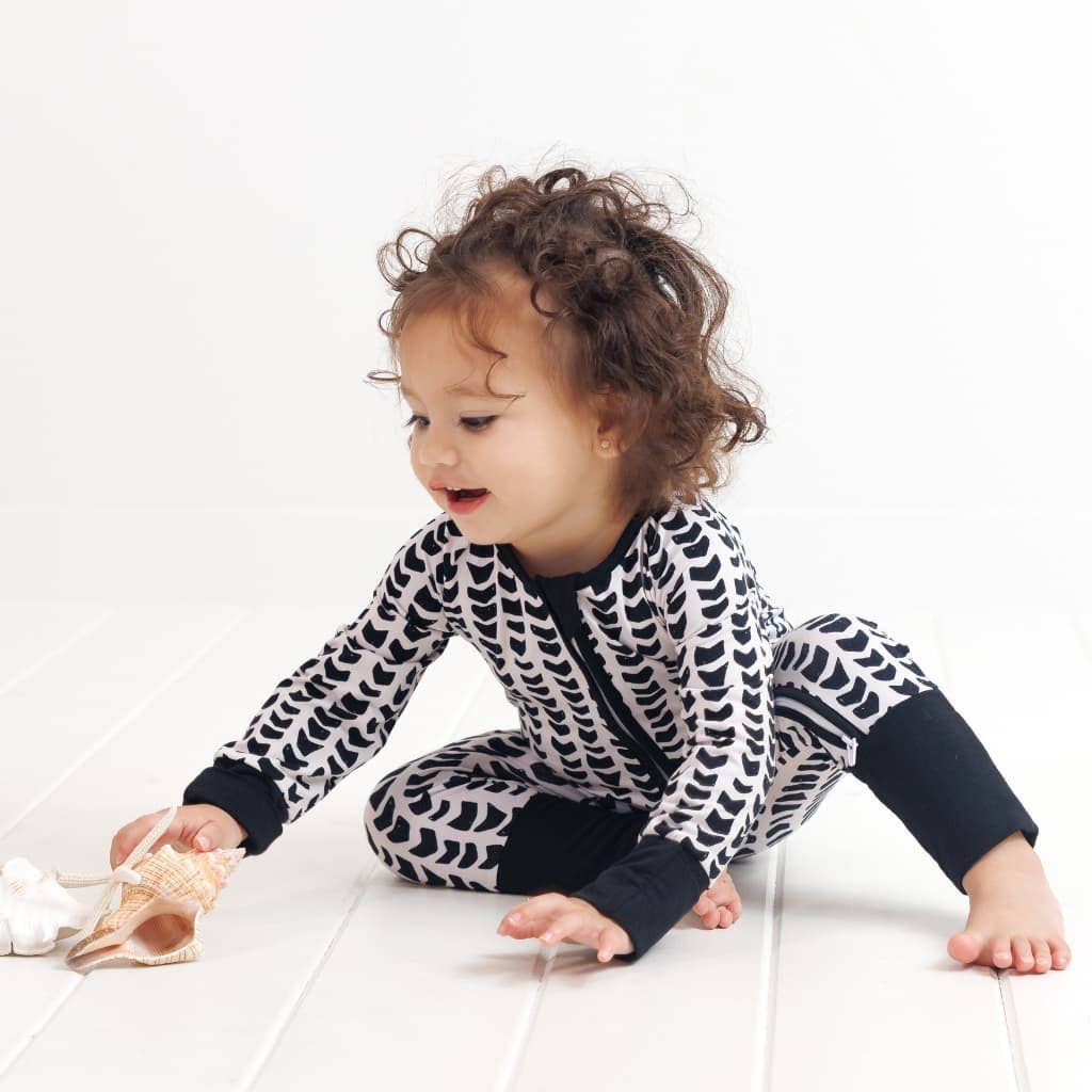 Shell-ish Bamboo Coverall: 6-9M