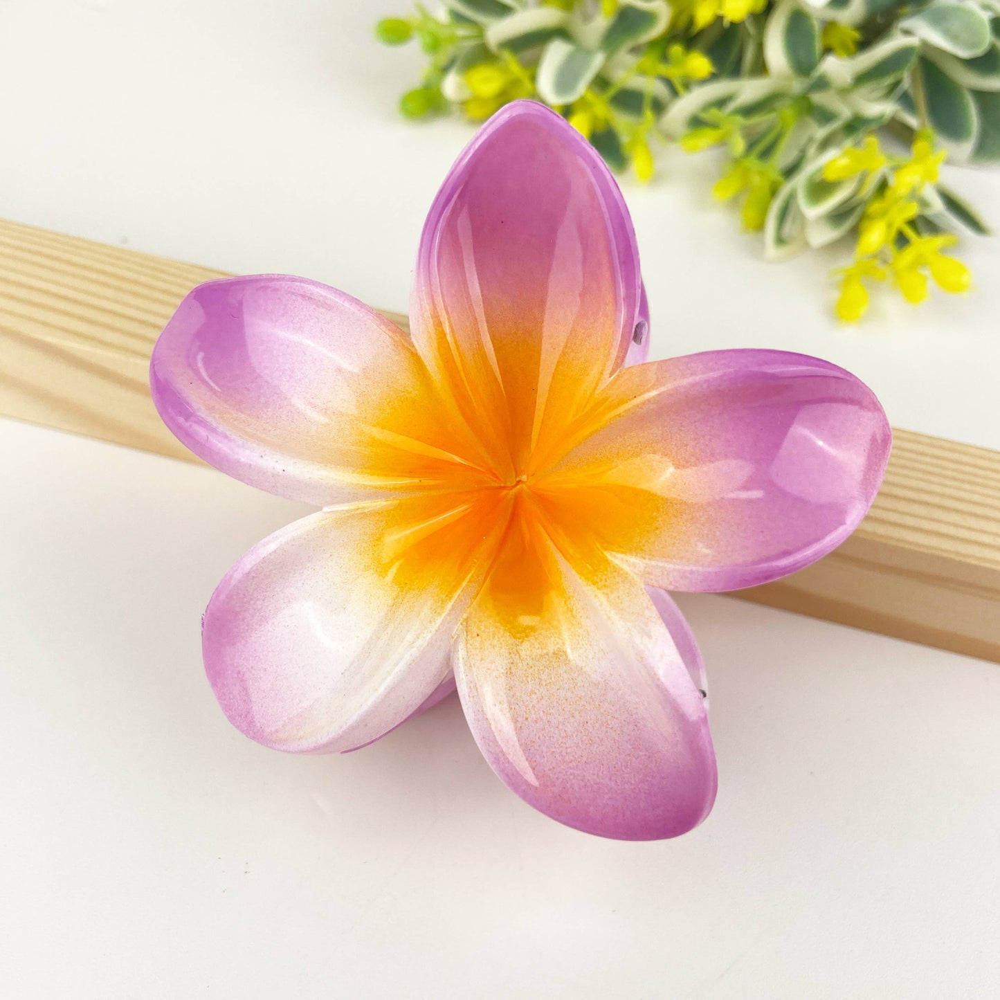 Plumeria Claw Clip, Light Purple