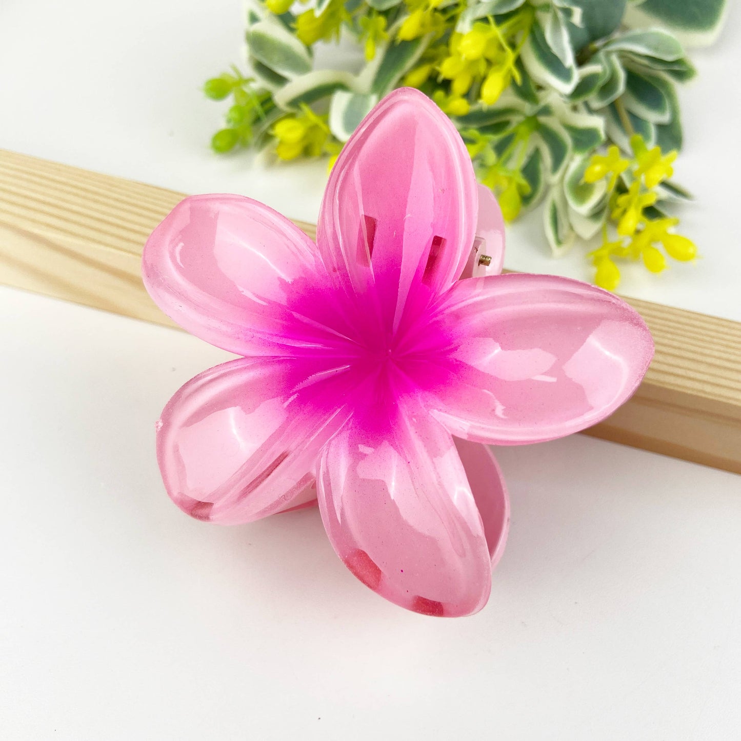 Plumeria Claw Clip, Light Purple