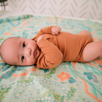 Lei Stand Muslin Baby Swaddle Blanket