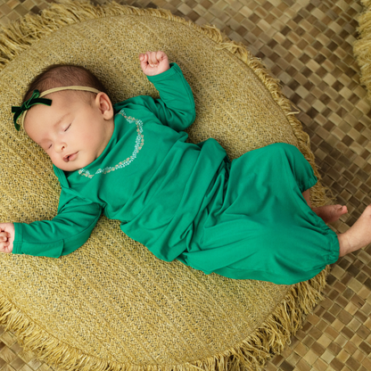 Lei Onaona Bamboo Layette Gown: 0-3M